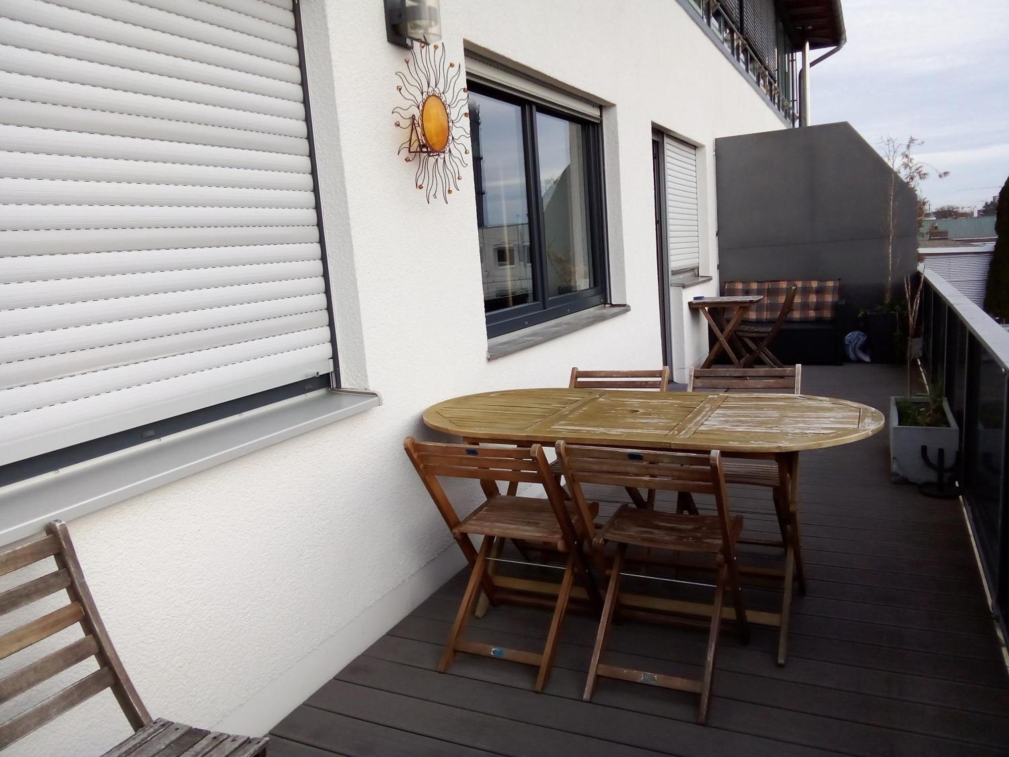 Apartments - Geraeumige 95 Qm Mit Balkon Augsburgo Exterior foto